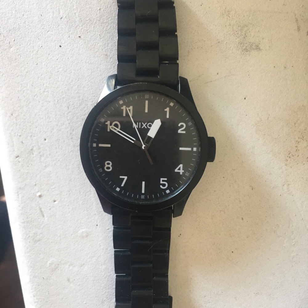 Nixon watch